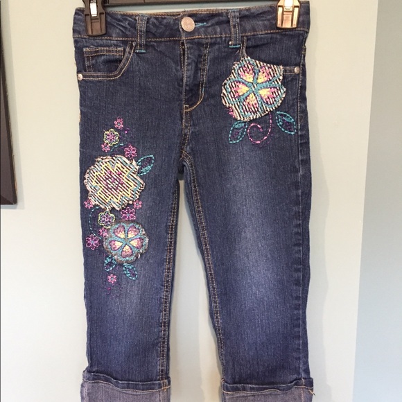 Circo Other - FLOWERS DETAILS CAPRIS